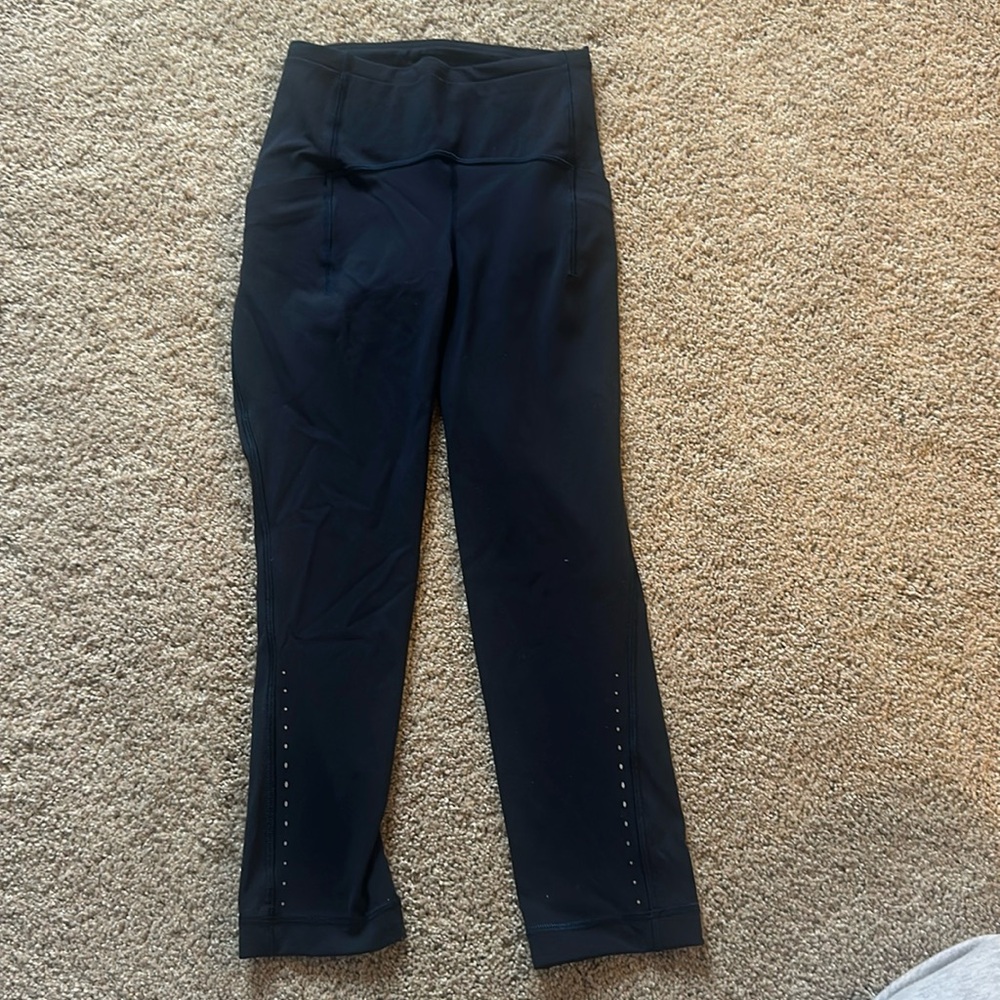 Lululemon capri size 2